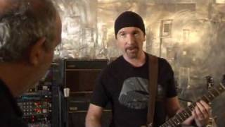 U2s The Edge demonstrating his guitar rig 12 [upl. by Klotz]